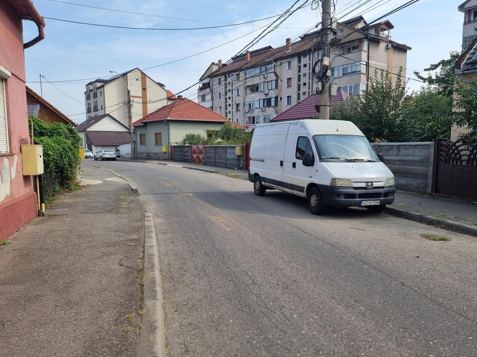 Отель La Bebe 1 Bed Хунедоара Экстерьер фото